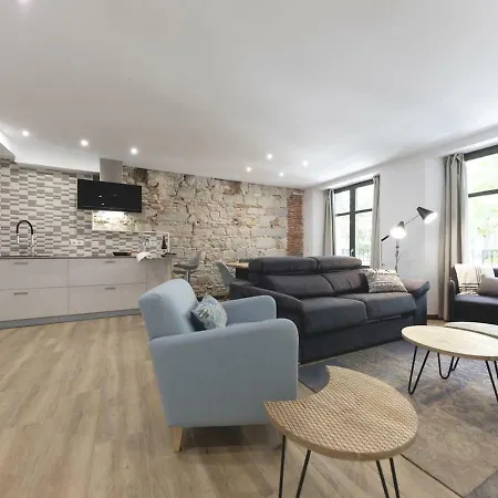 Bravissimo Rambla Eiffel Bridge 1